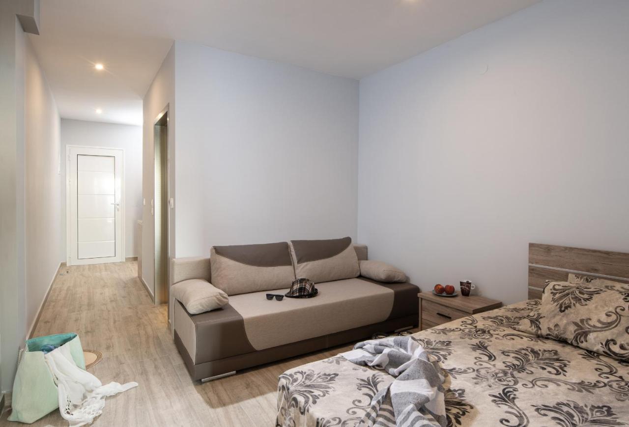 Sunset Studios - Suites With Seaview & Back Side Apartements Toroni Esterno foto