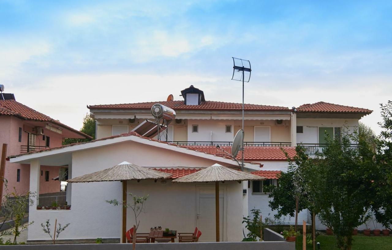 Sunset Studios - Suites With Seaview & Back Side Apartements Toroni Esterno foto