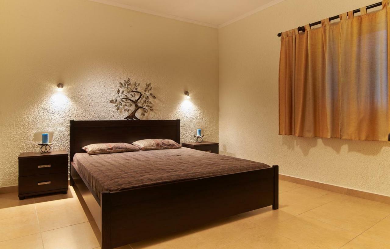 Sunset Studios - Suites With Seaview & Back Side Apartements Toroni Esterno foto