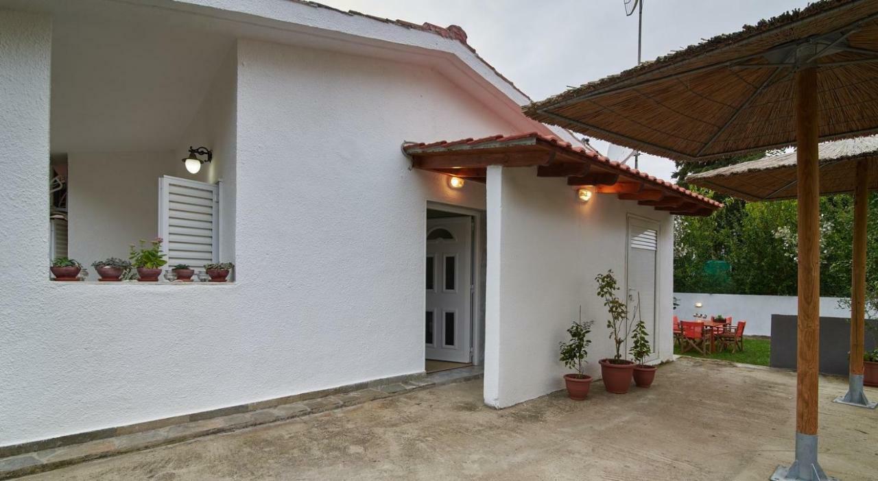 Sunset Studios - Suites With Seaview & Back Side Apartements Toroni Esterno foto